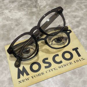 【MOSCOT】人気のクリアセルフレーム！