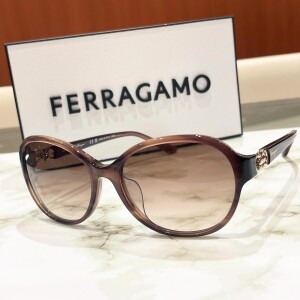 【FERRAGAMO】夏にピッタリなサングラス！