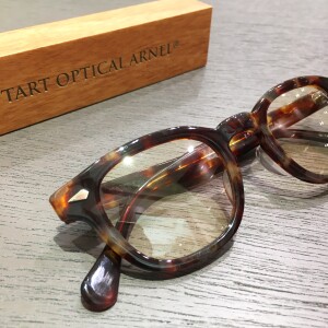 ジョニー・デップやジェームス・ディーンも愛用！？TART OPTICAL ARNEL