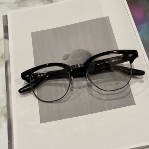 【EYEVAN】注目度の高いサーモントフレーム！