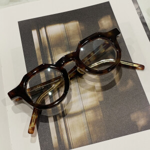 【Filton】存在感抜群の肉厚セルフレーム！