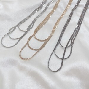 Metal long necklace ***