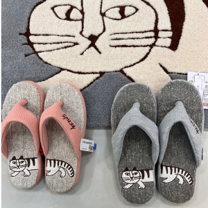 LISA LARSON 2026 Spring & Summer