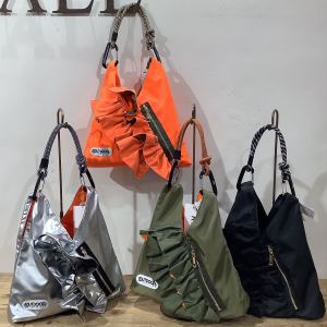 ★☆大人気のフリルバッグにミニタイプ登場☆★