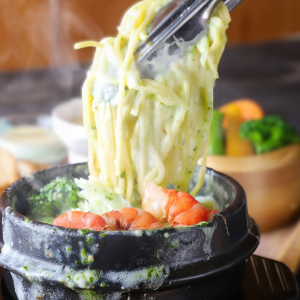 ☆冬のご褒美☆あふれる濃厚チーズ♪高温窯で焼き上げる「熱々チーズクリームパスタ」で至福のひととき。