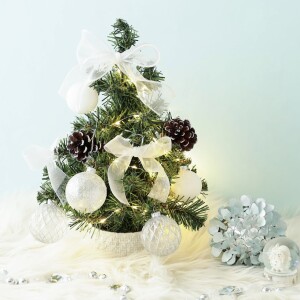 【NEW!】コンパクトサイズのツリー🎄🤍