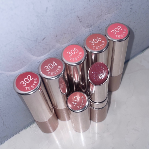 ロングセラー商品‼️OPERAグロウリップティントから春限定色登場🌸🤍一塗りで簡単に大人かわいいを叶えられる✨この春必見の限定色です💁🏻‍♀️🎀オペラグロウリップティント¥1,980（税込）