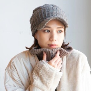 【つば付きニット帽】
