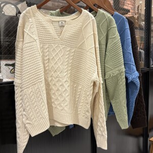 可愛いニット入荷しました！