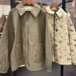 リバーシブルのジャケット入荷しています！