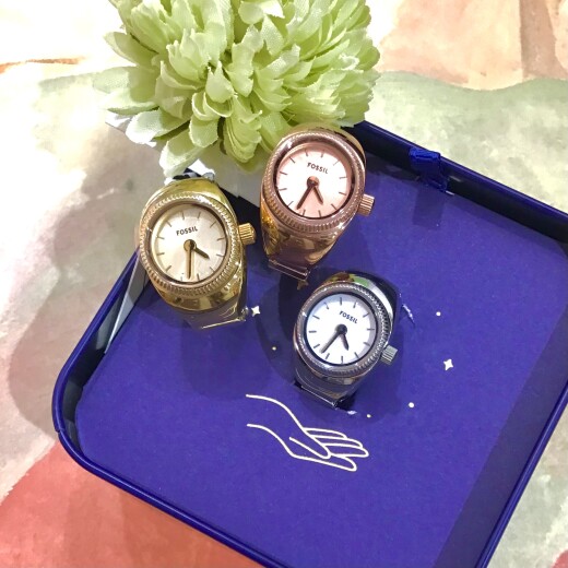 【FOSSIL】人気のウォッチリング入荷しました★