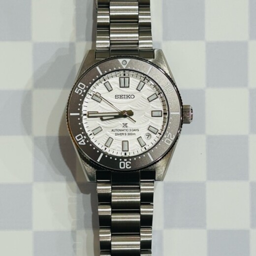 【SEIKO PROSPEX】60周年記念　数量限定モデル「SBDC213」