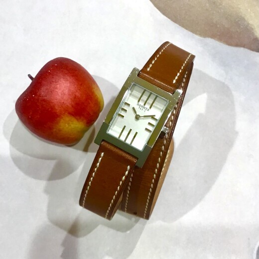 【HERMES vintages】　une montre à double tour！