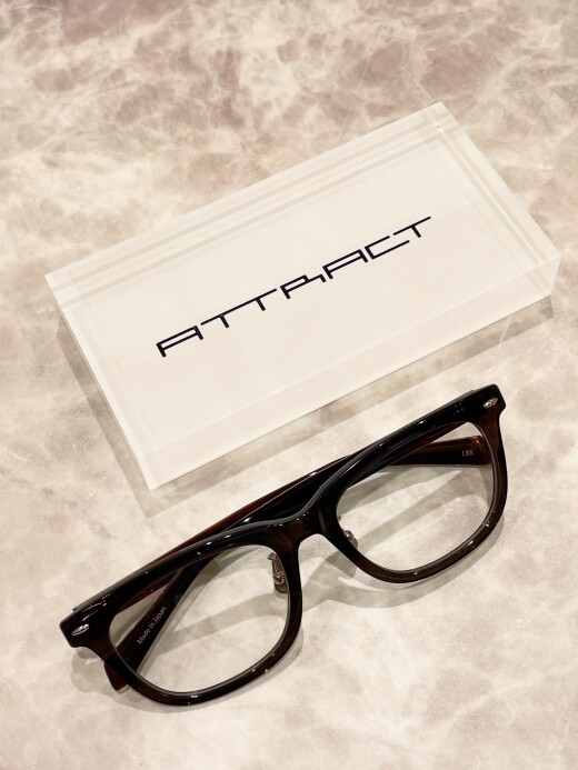 【ATTRACT】彫金が映えるセルフレーム！