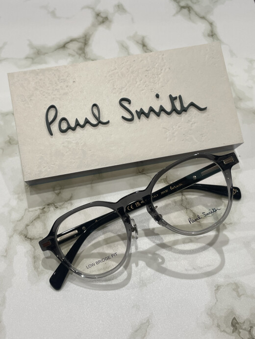 【Paul Smith】使いやすいセルフレーム！