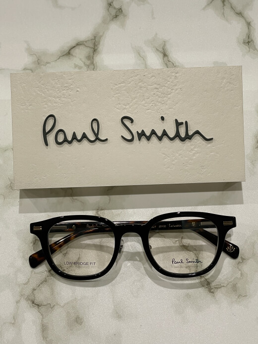 【Paul Smith】カジュアルに合わせやすいセルフレーム！