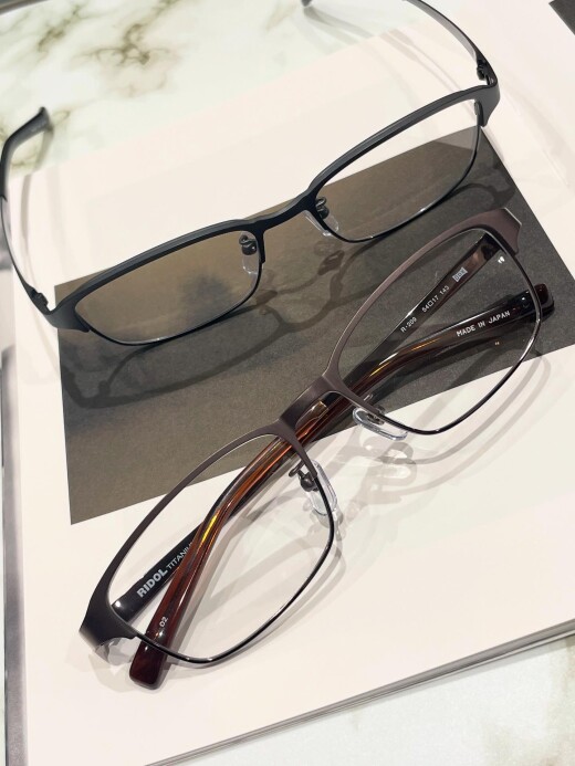 【RIDOL】シーンを選ばず掛けられるメタルフレーム！