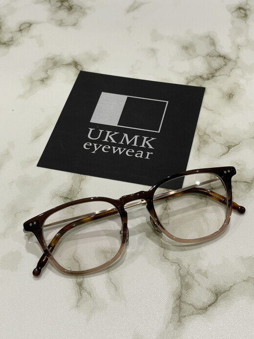 【UKMK eyewear】クリア生地の美しいセルフレーム！