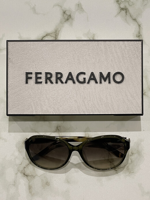 【FERRAGAMO】夏にピッタリなサングラス！