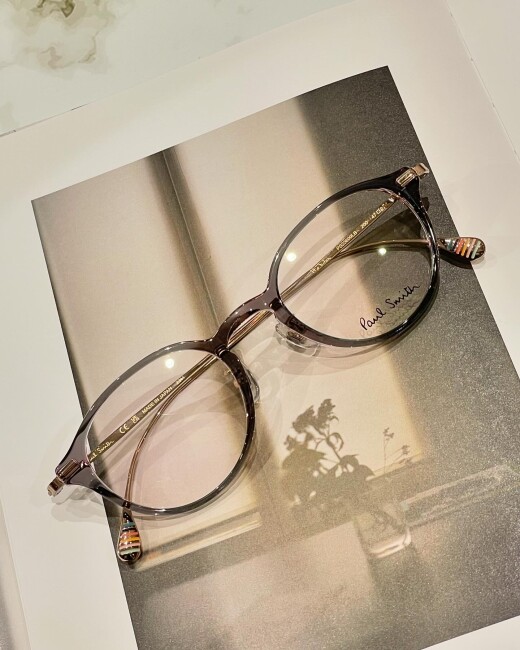 【Paul Smith】お洒落なカラーリングのセルフレーム！