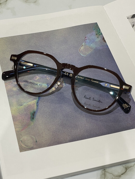 【Paul Smith】色合いがオシャレなセルフレーム！
