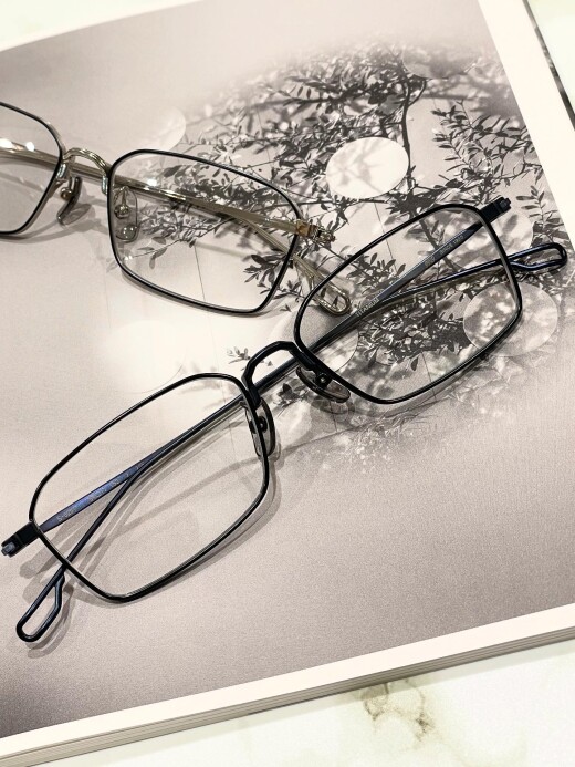 【999.9】人気の高い細身のメタルフレーム！