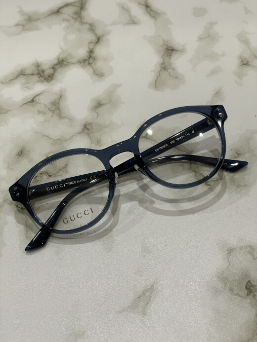 【GUCCI】クリアカラーの美しいセルフレーム！
