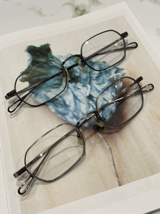 【FN/FOUR NINES】シンプルスタイルが美しいメタルフレーム！