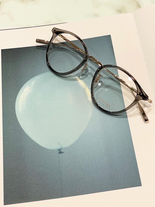 【EYEVAN】人気の高いコンビネーションフレームが再入荷！