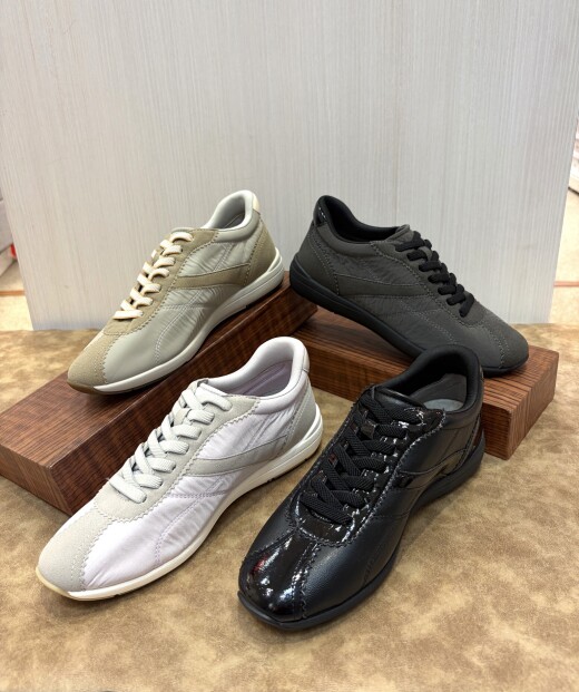 撥水加工☂️美✨シルエットスニーカー👟