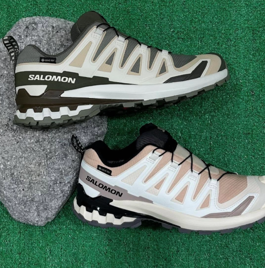 最強アウトドアシューズのSALOMON XA 3D V9 GTX　新色ご案内