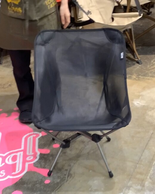 軽〜いチェア【エアライトテスリンメッシュバケットチェア】