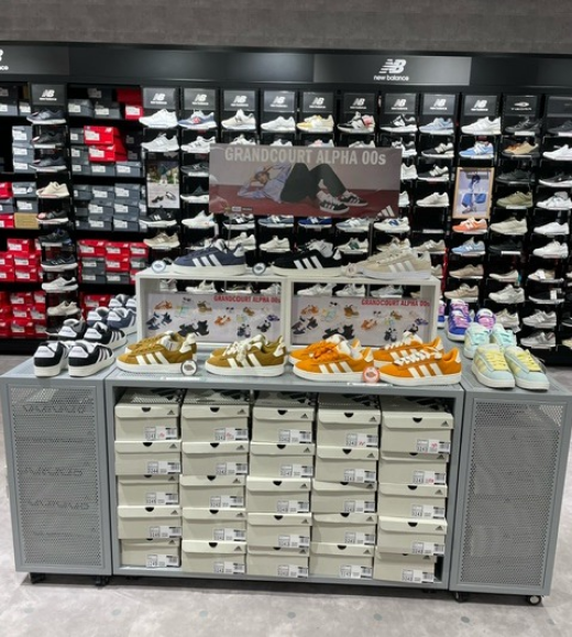 【シューズ】adidas GRAND COURT ALPHA  00S