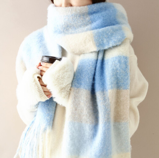 【New!】冬のコーディネートの主役に🧣