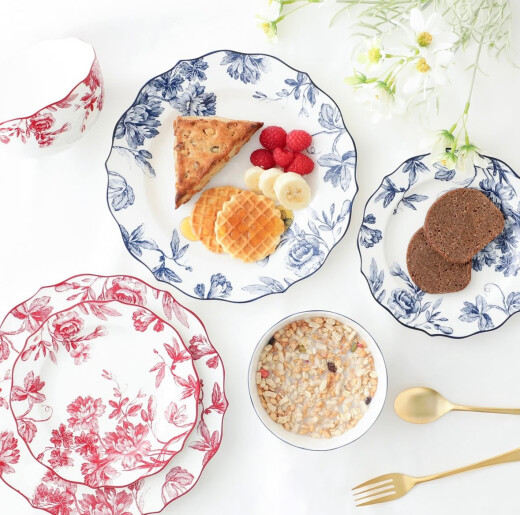 【SALE!】クラシカルな花柄が上品🌹