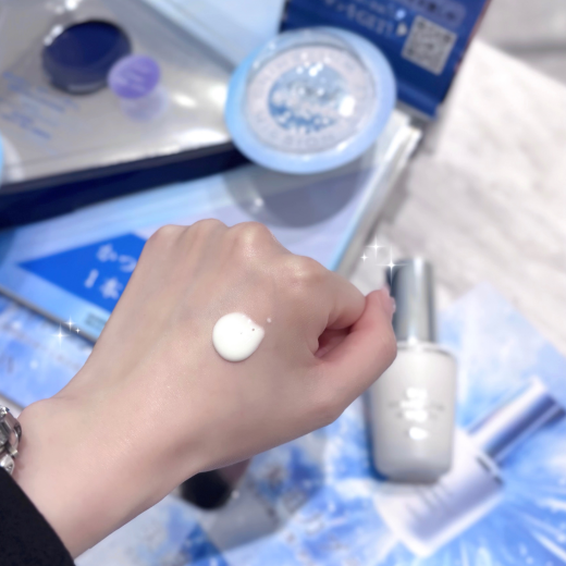 透明感を制する美白美容液✨