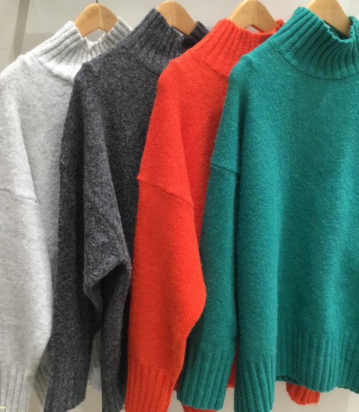 ブークレタートルニットプルオーバー 