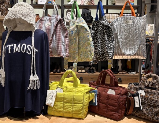 今から使える秋物のバッグ入荷しました！！