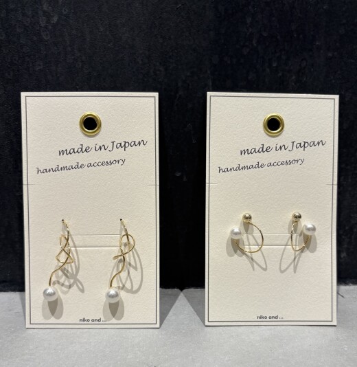 クリスマスギフトにアクセサリーいかがでしょうか？