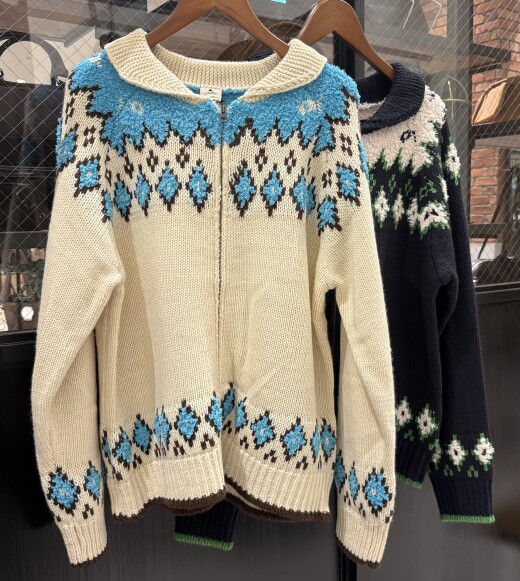 カウチンカーディガン入荷しました！