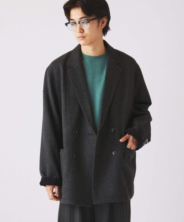 寒いからって、コート一択じゃない。街に馴染む冬のジャケットがある。|RELUME