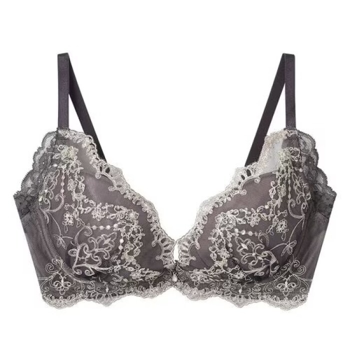 シュッとスタイルブラ入荷いたしました✨