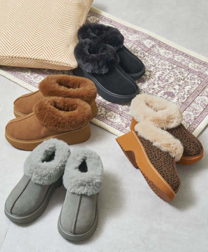 新作ブーツが続々と入荷しております！