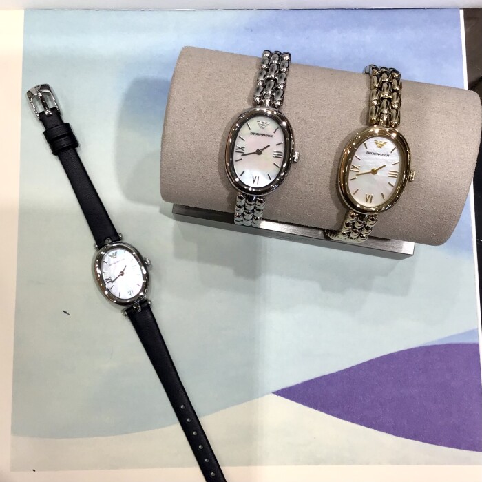 【EMPORIO ARMANI】高級感あるレディースのアルマーニはいかがですか?