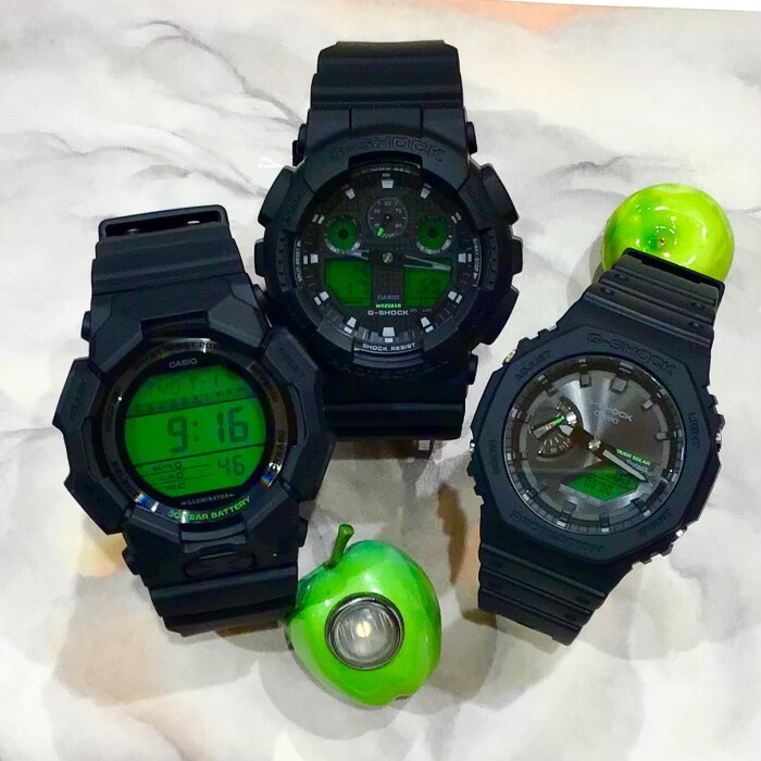 【G-SHOCK】BLACK AND ELECTRO GREEN★