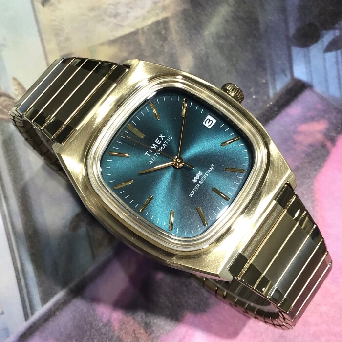 【TIMEX】ブラウン管TVをかたどった特徴的なシェイプが魅力的★