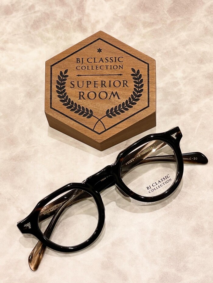 【BJ CLASSIC COLLECTION】顔なじみの良いセルフレーム!