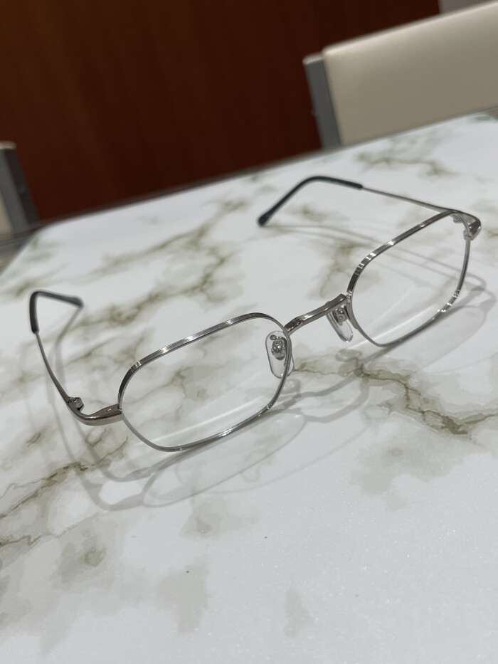 【Zparts】多角形のシェイプがオシャレなメタルフレーム！