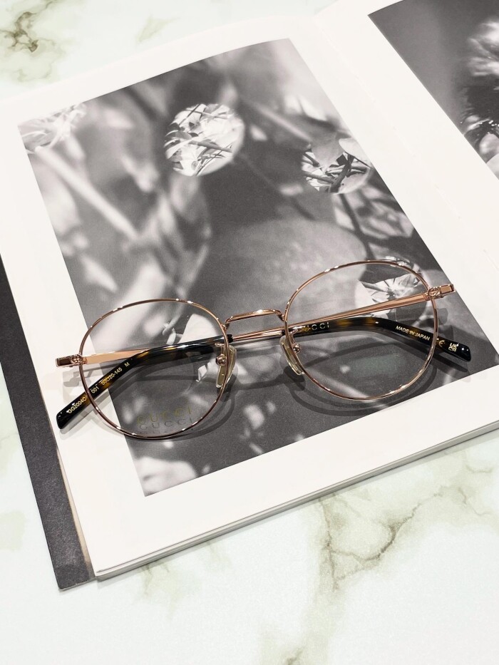 【GUCCI】秋らしさを感じるメタルフレーム!