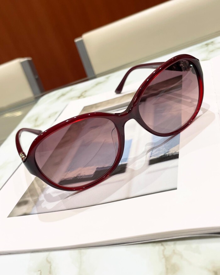 【FERRAGAMO】夏にピッタリな一本!